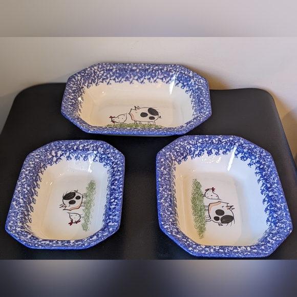 NWOB Molly Dallas Blue Spatterware Nesting Serving Bowls Pig & Chicken Set of 3 - Picture 3 of 4